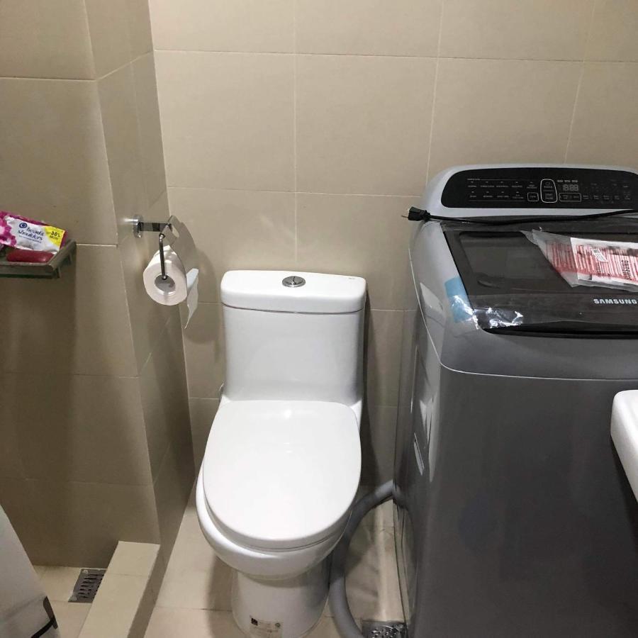 Condo Staycation Near Mall Of Asia Манила Экстерьер фото